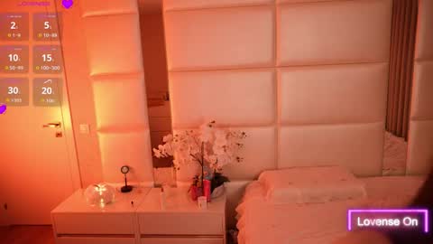 Snapshot of lilly_colins chatting on October 23, 2025, 6:50 pm Lilly Colins online show from October 23, 2025, 6:50 pm