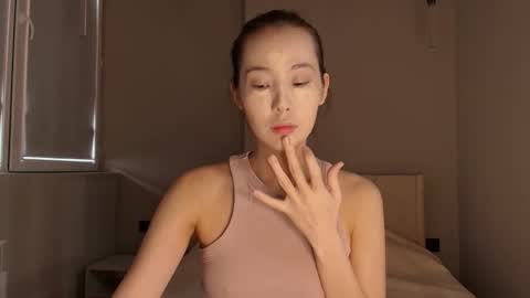 Snapshot of lilly_sweeet chatting on February 24, 2026, 5:05 am lilly online show from February 24, 2026, 5:05 am