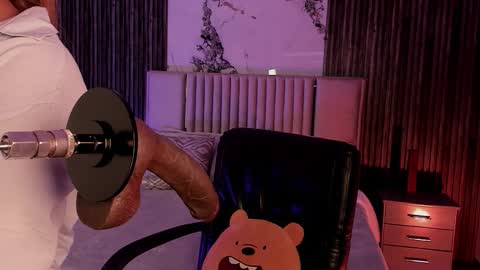 Lilly Ortiz online show from March 28, 2026, 11:32 am