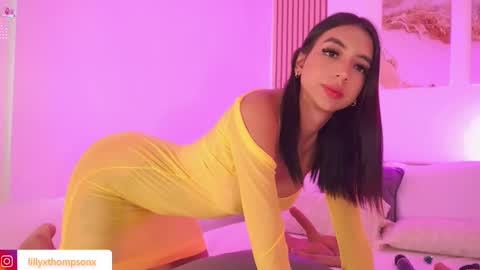 Snapshot of lillythompson_ chatting on November 8, 2025, 8:40 pm Lilly Thompson online show from November 8, 2025, 8:40 pm