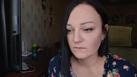 Oksana online show from May 1, 2026, 7:02 am