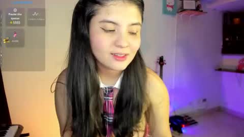 Snapshot of lilpervert_girl chatting on February 17, 2025, 12:10 am Carolina online show from February 17, 2025, 12:10 am