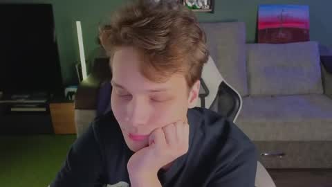 Snapshot of lilteddyboy chatting on April 4, 2026, 6:49 pm lilteddyboy online show from April 4, 2026, 6:49 pm