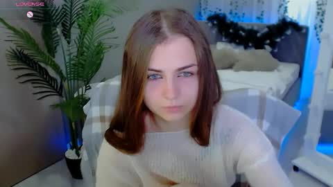 Snapshot of lilu__moon chatting on February 4, 2026, 6:30 am lilu__moon online show from February 4, 2026, 6:30 am