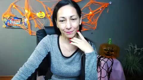 Snapshot of lilugrants chatting on October 23, 2025, 7:23 pm lilugrants online show from October 23, 2025, 7:23 pm