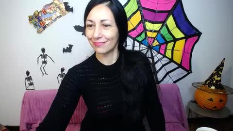 Snapshot of lilugrants chatting on October 25, 2025, 6:46 pm lilugrants online show from October 25, 2025, 6:46 pm