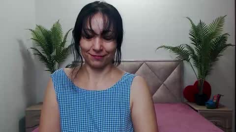 Snapshot of lilugrants chatting on November 22, 2025, 7:13 pm lilugrants online show from November 22, 2025, 7:13 pm