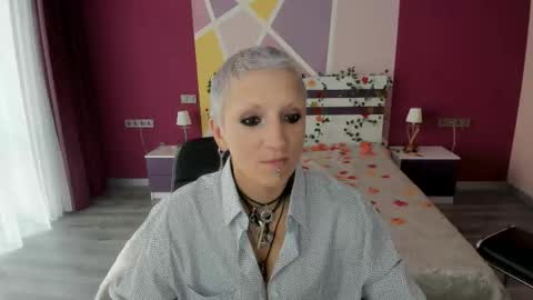 Snapshot of lilusprings chatting on October 7, 2025, 5:37 am Lilu online show from October 7, 2025, 5:37 am