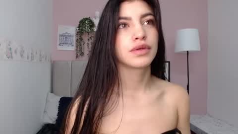  Lily  online show from June 21, 2026, 4:31 pm