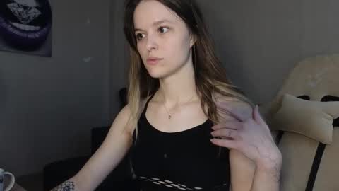 lily_and_jake online show from November 7, 2025, 3:06 am