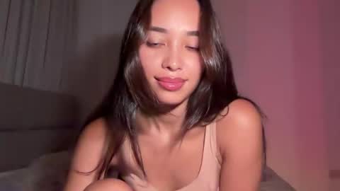 Snapshot of lily_bunnyy chatting on July 23, 2026, 8:29 pm Lily online show from July 23, 2026, 8:29 pm