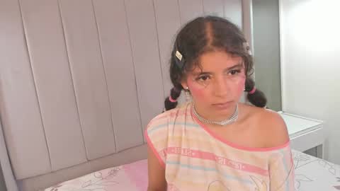 lily_cherry0 online show from March 7, 2025, 4:44 pm