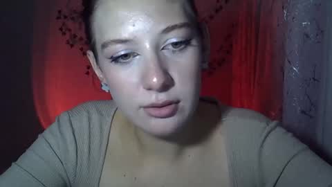 Snapshot of lily_ember chatting on October 22, 2025, 4:51 pm lily_ember online show from October 22, 2025, 4:51 pm