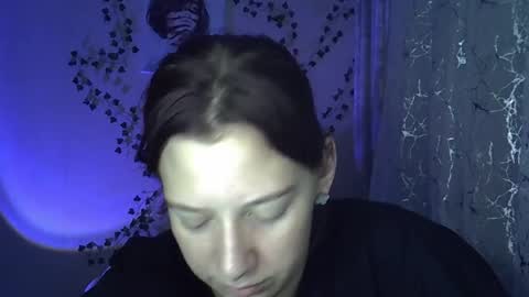 Snapshot of lily_ember chatting on November 2, 2025, 6:21 pm lily_ember online show from November 2, 2025, 6:21 pm