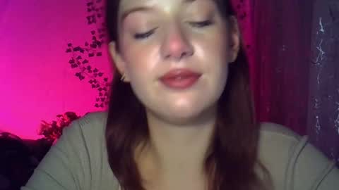 Snapshot of lily_ember chatting on November 6, 2025, 6:53 pm lily_ember online show from November 6, 2025, 6:53 pm