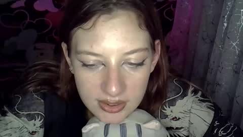 Snapshot of lily_ember chatting on November 12, 2025, 8:30 pm lily_ember online show from November 12, 2025, 8:30 pm