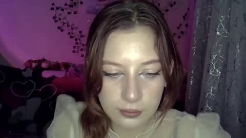 Snapshot of lily_ember chatting on November 17, 2025, 5:08 pm lily_ember online show from November 17, 2025, 5:08 pm