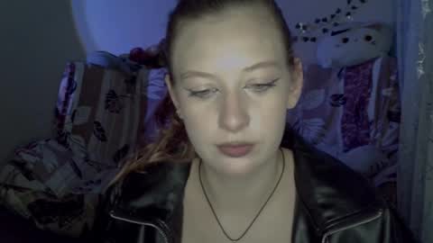 Snapshot of lily_ember chatting on December 5, 2025, 6:37 pm lily_ember online show from December 5, 2025, 6:37 pm