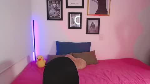 just lily online show from January 30, 2025, 1:11 am