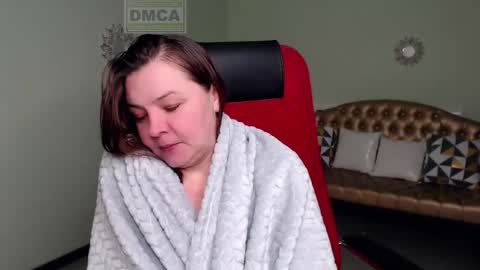 Lily online show from February 11, 2025, 4:55 am