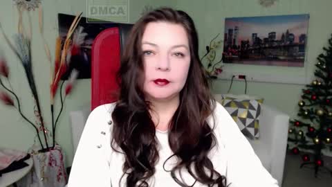 Lily online show from December 18, 2025, 3:01 am