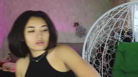 Snapshot of lily_foster_ chatting on October 23, 2025, 7:29 am Lily online show from October 23, 2025, 7:29 am