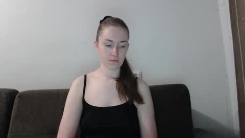 lily_love_x online show from September 15, 2025, 3:06 am