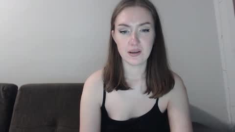 lily_love_x online show from October 16, 2025, 10:22 pm