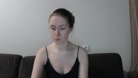 lily_love_x online show from June 17, 2026, 5:32 am