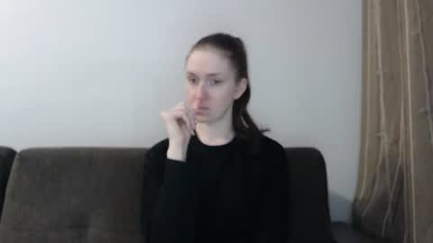 lily_love_x online show from June 23, 2026, 5:27 am