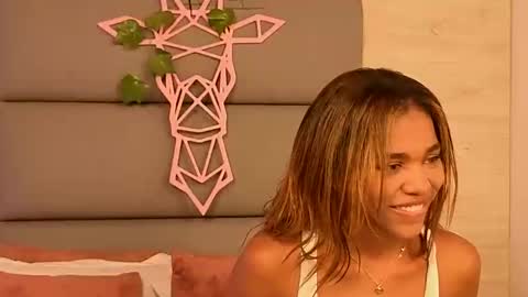 Lily Miiller online show from October 28, 2025, 9:50 pm