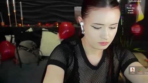 Lily online show from February 8, 2026, 7:17 pm