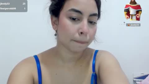 Lily Roberts online show from November 24, 2025, 2:11 am