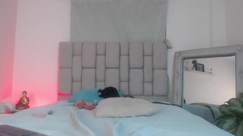 Snapshot of lily_rose0 chatting on May 27, 2026, 1:57 am lily_rose0 online show from May 27, 2026, 1:57 am