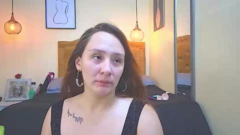 lily_sanderss online show from December 15, 2025, 1:37 pm