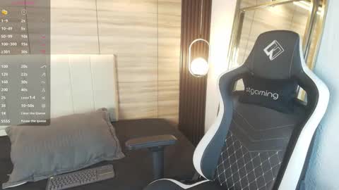 Snapshot of lily_waist chatting on February 10, 2026, 11:14 am lily_waist online show from February 10, 2026, 11:14 am