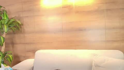 Snapshot of lily_waist chatting on April 8, 2026, 3:17 am lily_waist online show from April 8, 2026, 3:17 am