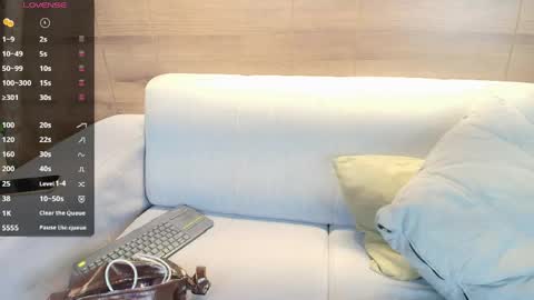 Snapshot of lily_waist chatting on April 14, 2026, 3:12 am lily_waist online show from April 14, 2026, 3:12 am