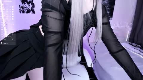 Snapshot of lily_weep chatting on February 15, 2026, 1:13 am Lily online show from February 15, 2026, 1:13 am