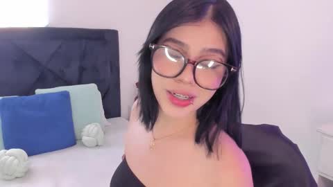 Snapshot of lily_woodz chatting on December 20, 2025, 7:10 pm LilyWoodz online show from December 20, 2025, 7:10 pm