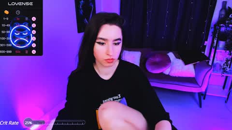 LILY online show from December 8, 2024, 5:33 pm