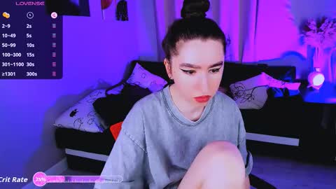 LILY online show from October 17, 2025, 8:06 am