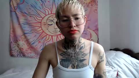 Snapshot of lilyadamsc chatting on July 26, 2026, 7:43 pm Lily online show from July 26, 2026, 7:43 pm