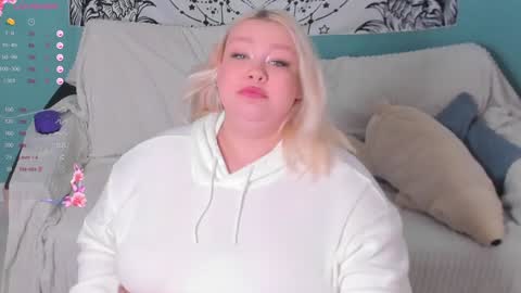 Lily online show from December 31, 2024, 1:26 am