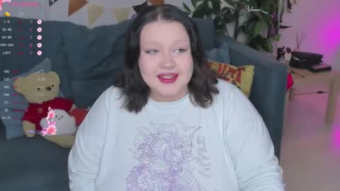 Lily online show from October 4, 2025, 8:40 pm