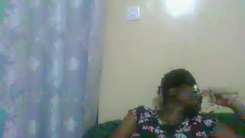 Snapshot of lilycute19 chatting on February 17, 2026, 1:02 am lilycute19 online show from February 17, 2026, 1:02 am