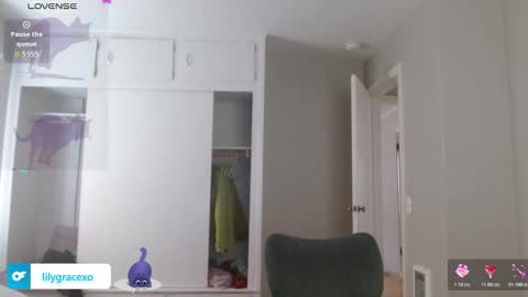 Snapshot of lilygracexoxo chatting on October 31, 2025, 8:10 pm Lily Grace online show from October 31, 2025, 8:10 pm