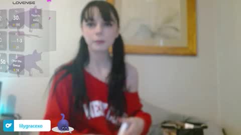 Snapshot of lilygracexoxo chatting on November 3, 2025, 9:16 pm Lily Grace online show from November 3, 2025, 9:16 pm