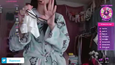 Lily Grace online show from February 9, 2026, 1:42 am