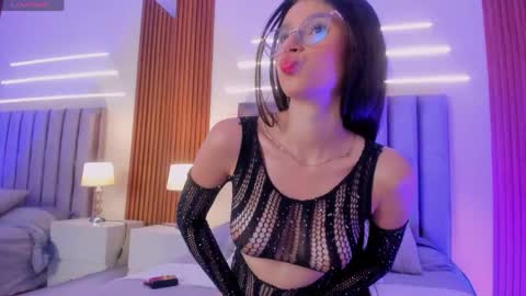 Lili online show from May 27, 2026, 6:16 pm